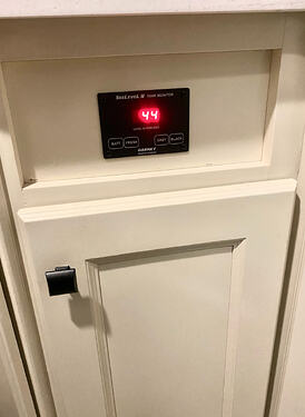 RVC Seelevel Bathroom